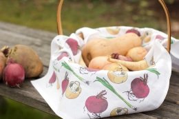 beetroot-teatowel
